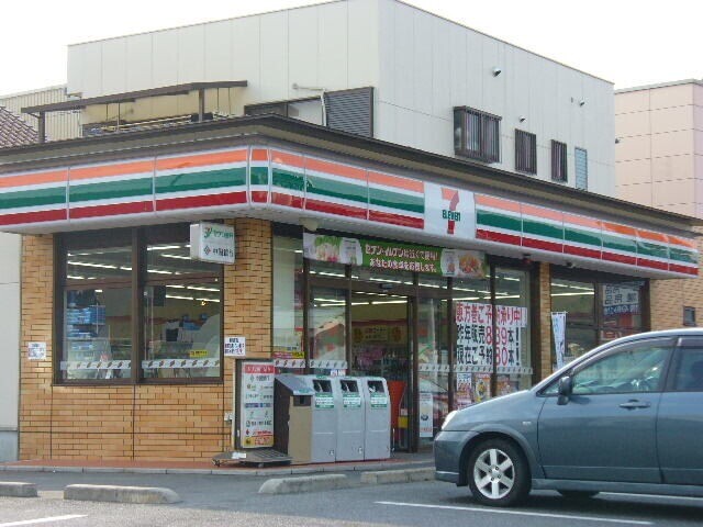 コンビニ　セブンイレブン　鴨方インター店（コンビニ）まで600m