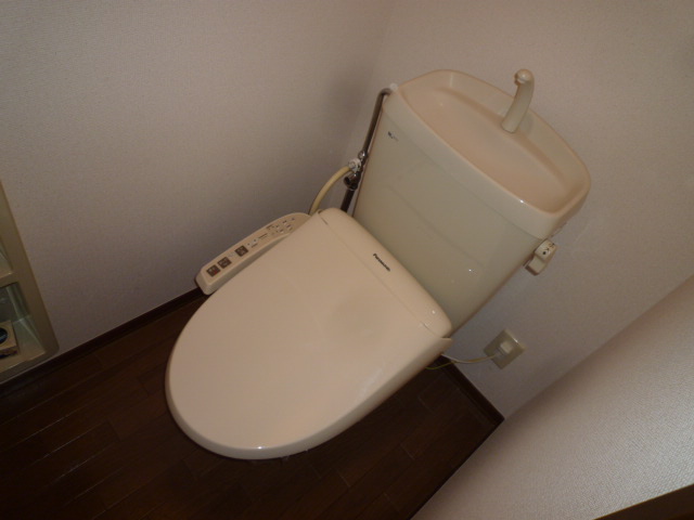 トイレ　ウォシュレット