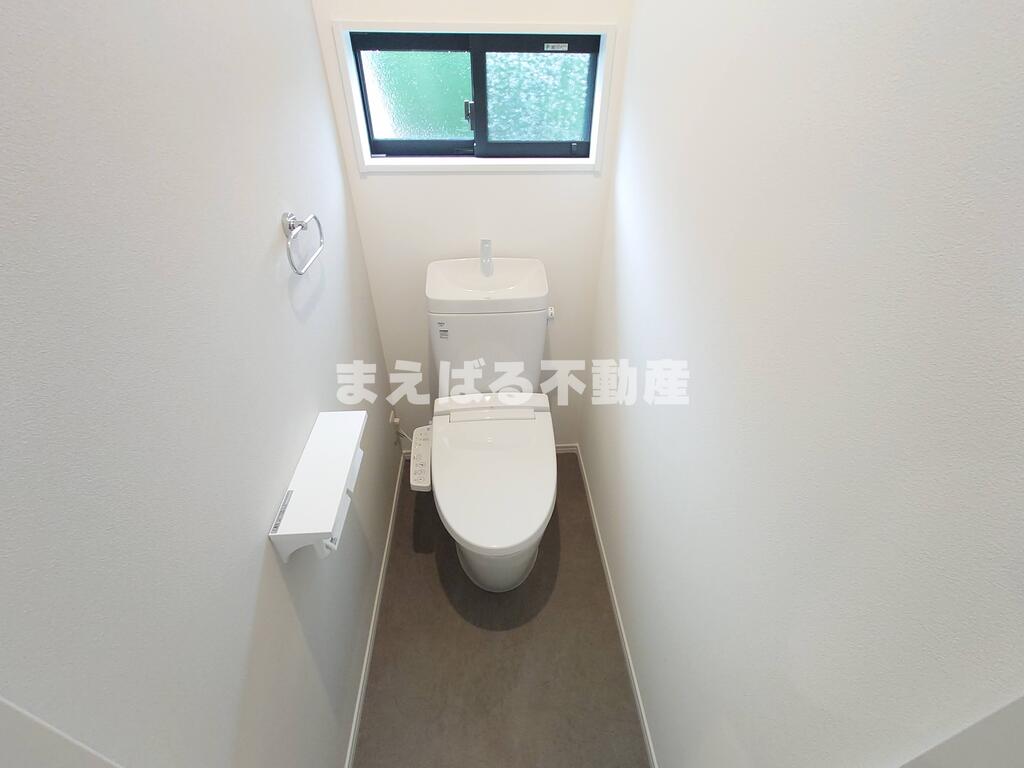トイレ　温水洗浄便座