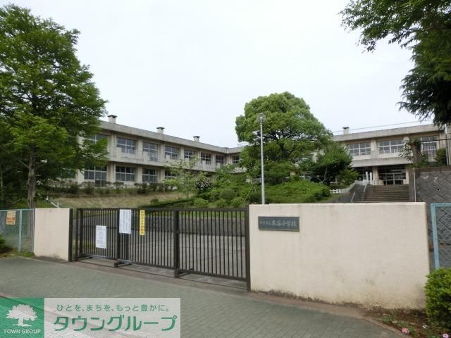 小学校　泉谷小学校（小学校）まで1234m