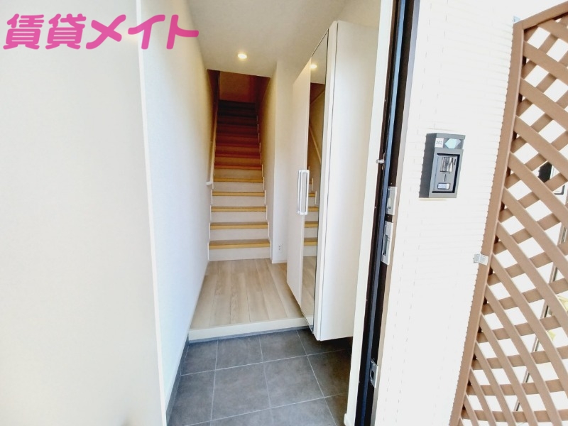 玄関　同型タイプ画像