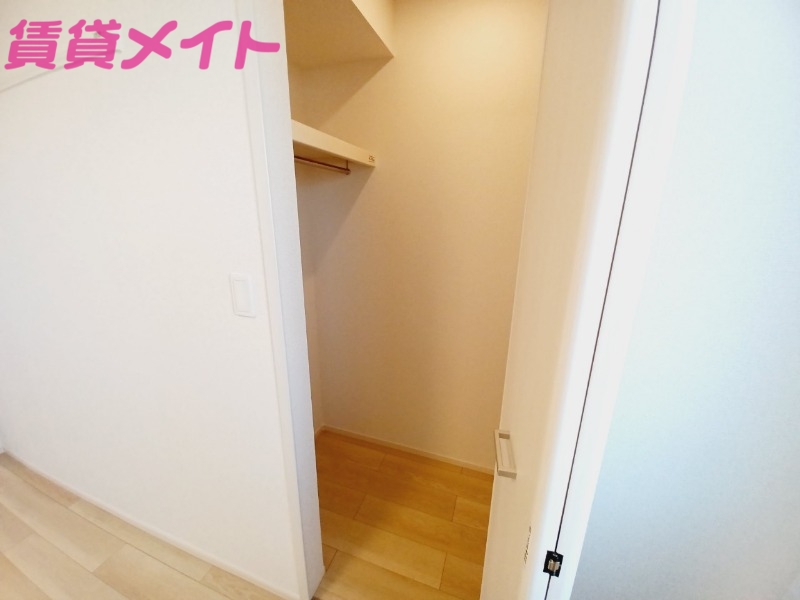 収納　同型タイプ画像