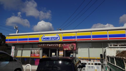 コンビニ　ミニストップ 岡崎美合町店（コンビニ）まで359m