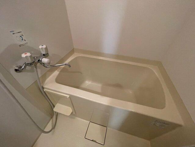 バス・シャワールーム　※別部屋参考写真