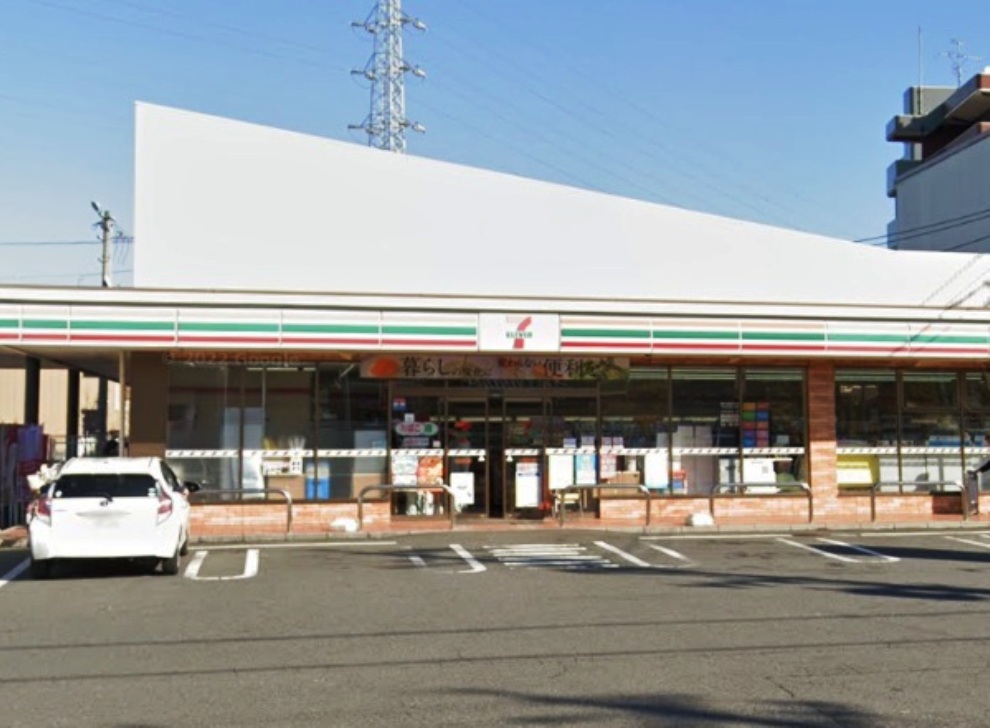 コンビニ　セブンイレブン一宮森本5丁目店（コンビニ）まで400m