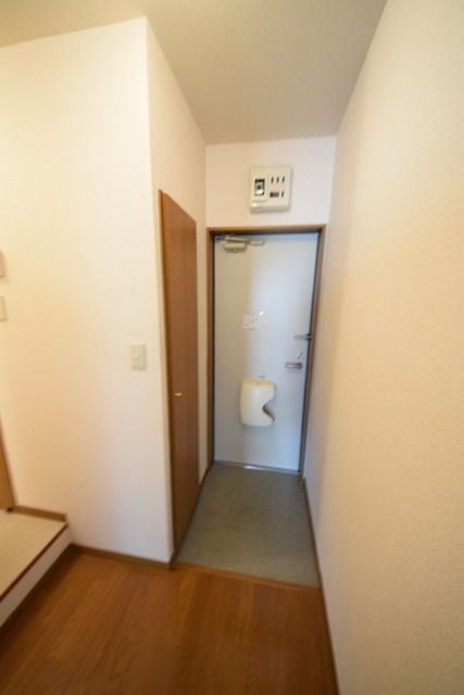 玄関　★お部屋探しは株式会社タウンハウジング東京まで★