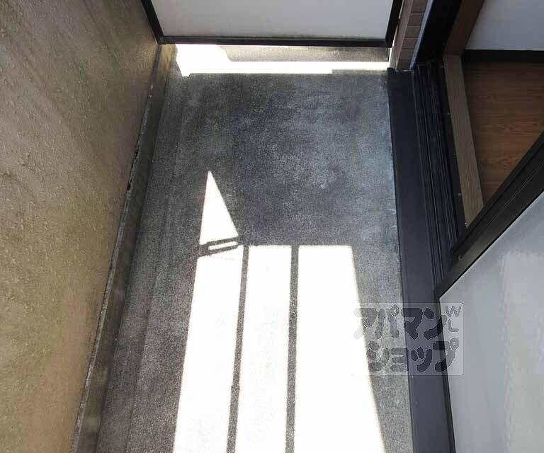 バルコニー　幅員の広いバルコニーです
