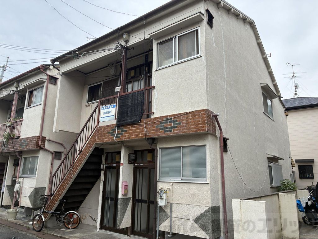 藤田アパート西棟の外観写真