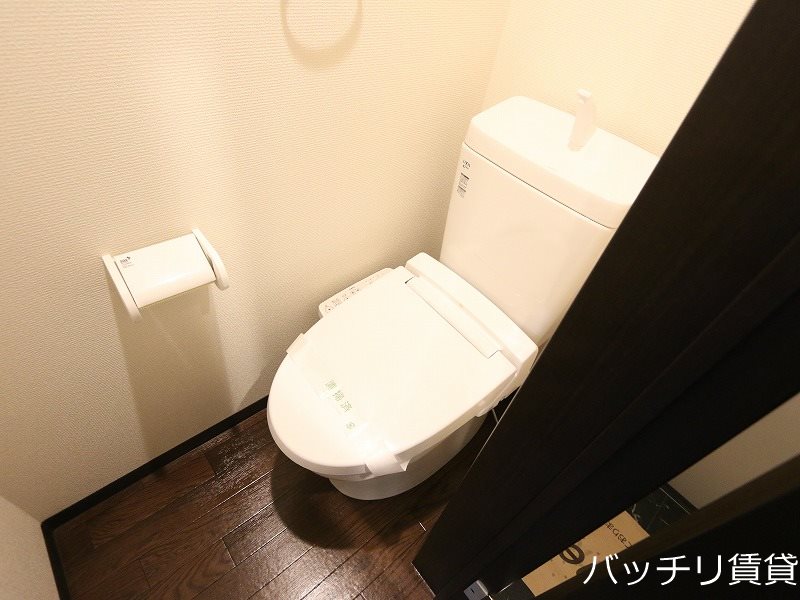 トイレ　※同型タイプ写真の為現状優先。
