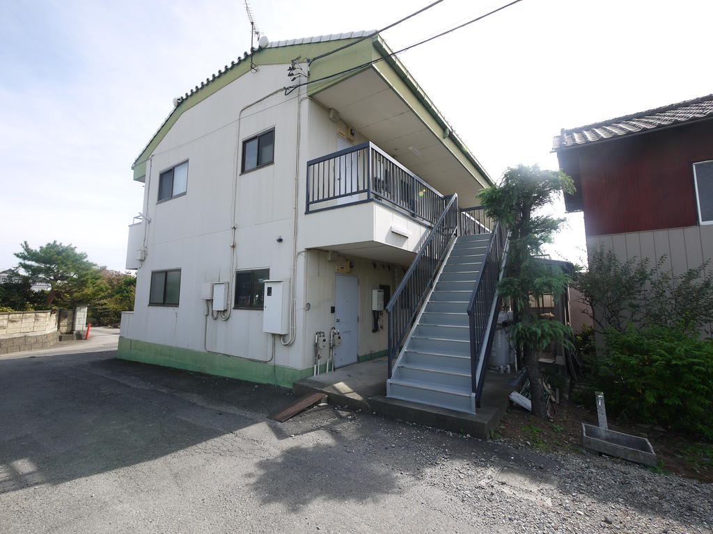 エントランス　建物入り口はこちら