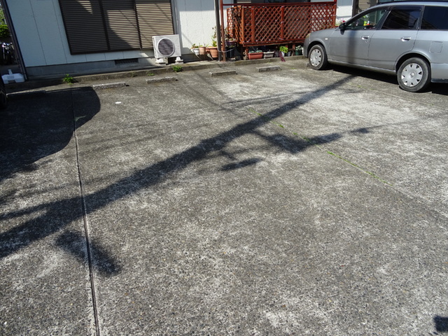 駐車場　（要空確認）