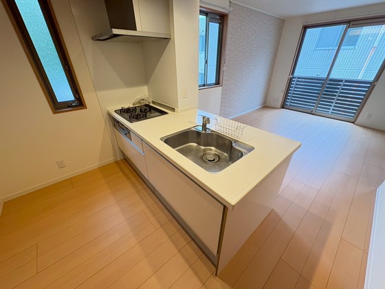 キッチン　※別部屋の写真です