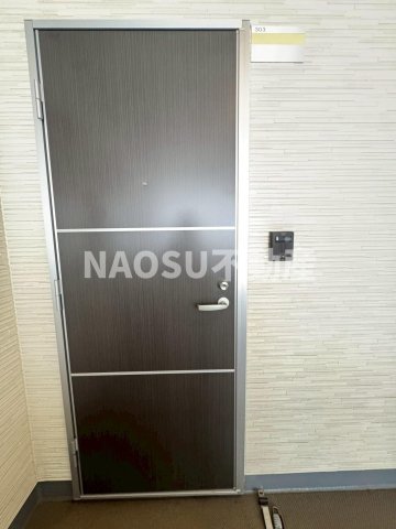 玄関　収納もある玄関です