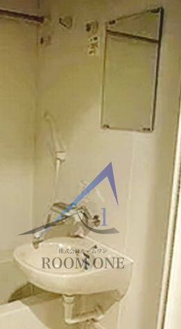 洗面設備　洗面台です。