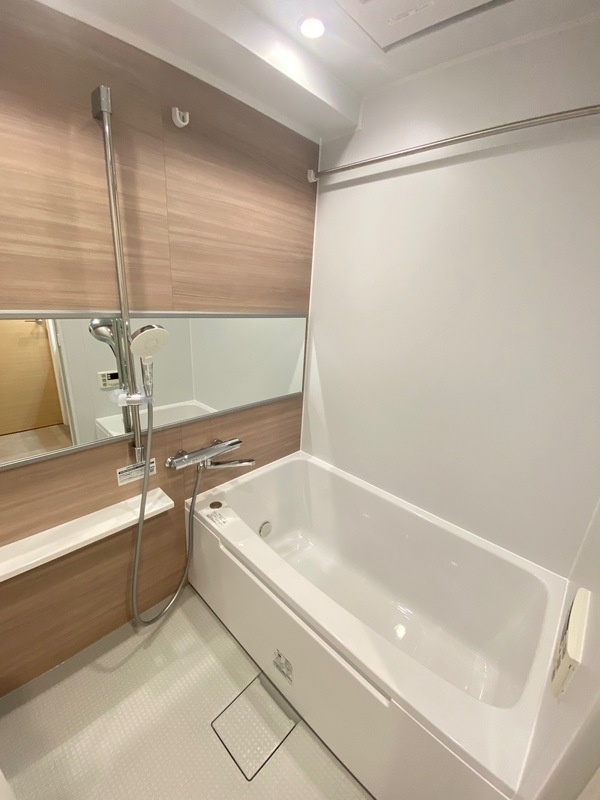 バス・シャワールーム　※別部屋の参考写真です。