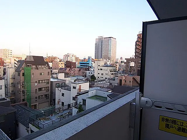 バルコニー