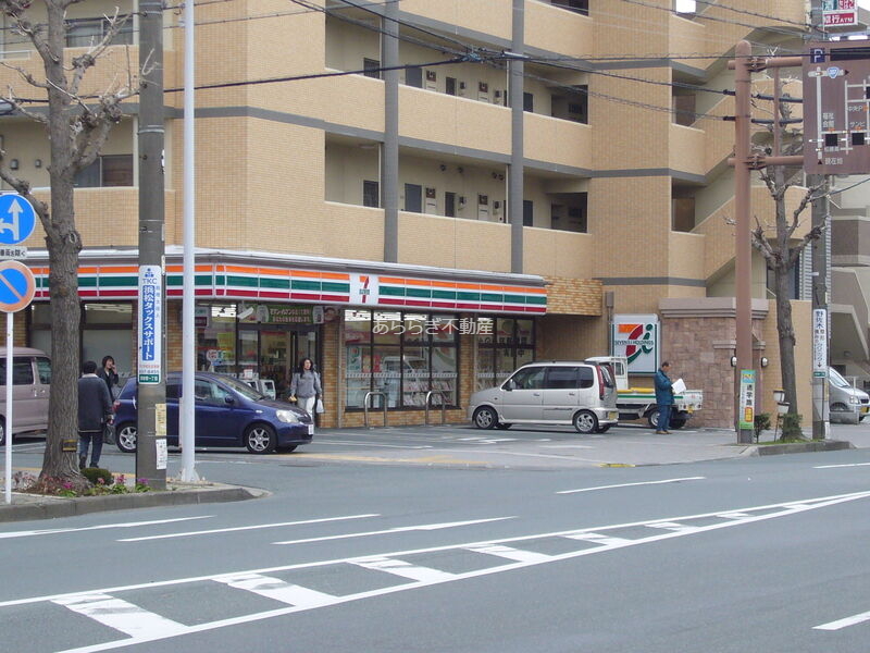 コンビニ　セブンイレブン浜松海老塚店（コンビニ）まで235m