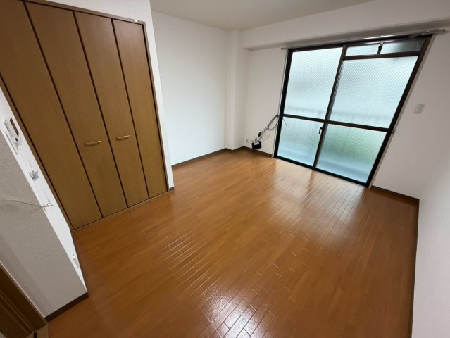ハイム甲風園の居間写真