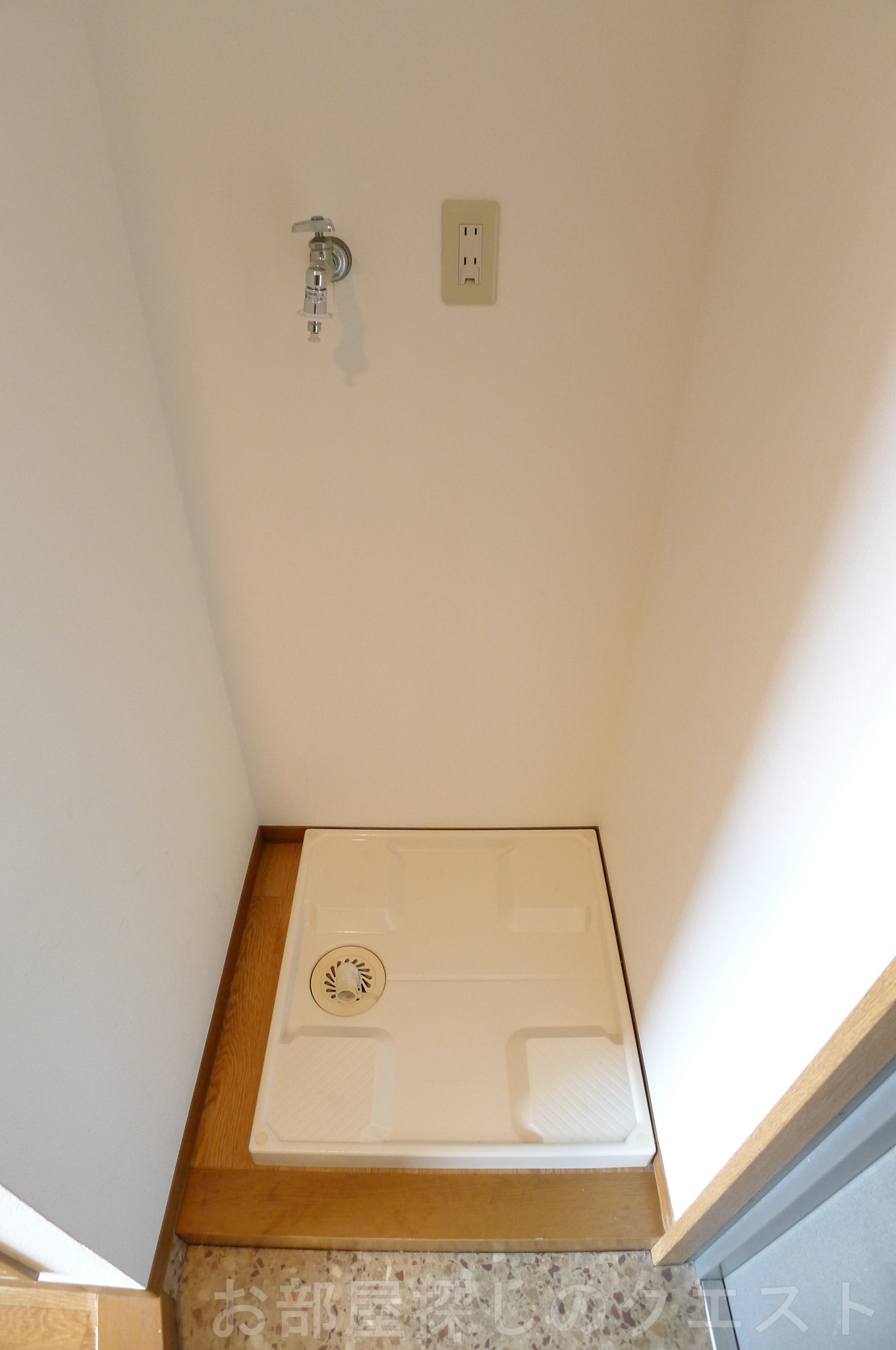 洗面設備　（写真は同物件イメージ）