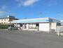 コンビニ　ローソン大和郡山外川町店（コンビニ）まで975m