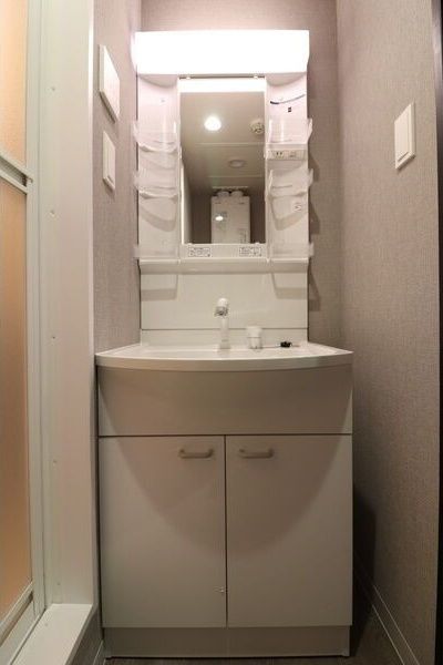 洗面設備　※写真は別号室です。