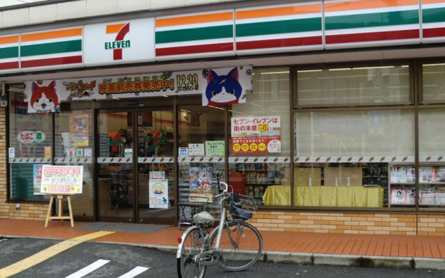 コンビニ　セブンイレブン大阪本田4丁目店（コンビニ）まで434m