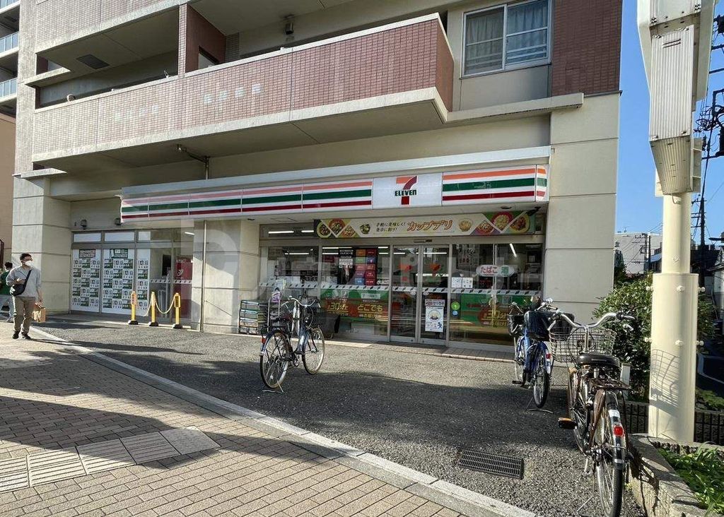 コンビニ　セブンイレブン豊島東池袋5丁目店（コンビニ）まで360m