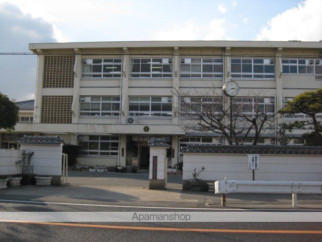 小学校　奈良市立都跡小学校（小学校）まで274m