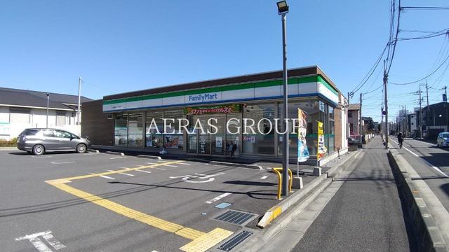コンビニ　ファミリーマート戸田新曽つつじ通り店（コンビニ）まで379m