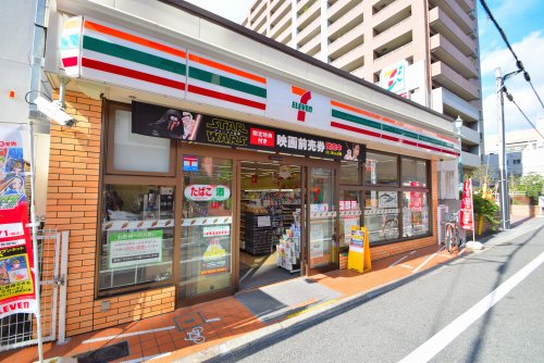 コンビニ　セブンイレブン大阪松崎２丁目店（コンビニ）まで303m