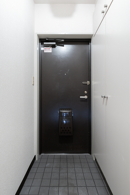 玄関　※写真は同タイプ住戸です。