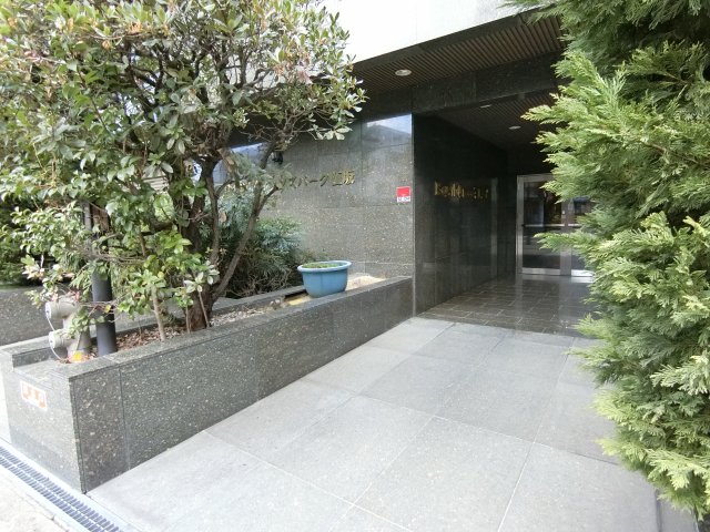 エントランス　詳細は、RISUMO江坂本店→06 6155-7137まで♪