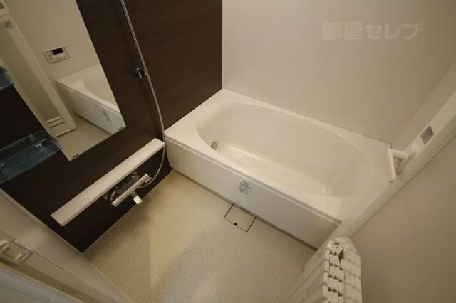 バス・シャワールーム　２Ｃの写真を使用しています。