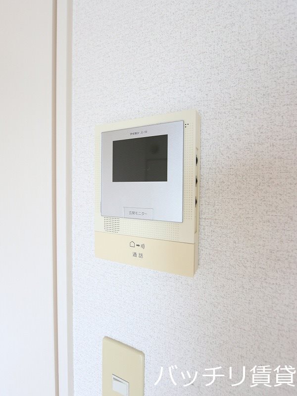 セキュリティ　画像は別号室タイプの為、現状を優先致します。