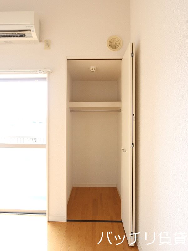 収納　画像は別号室タイプの為、現状を優先致します。