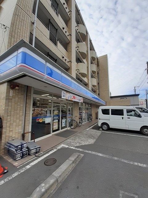 コンビニ　ローソン（コンビニ）まで133m