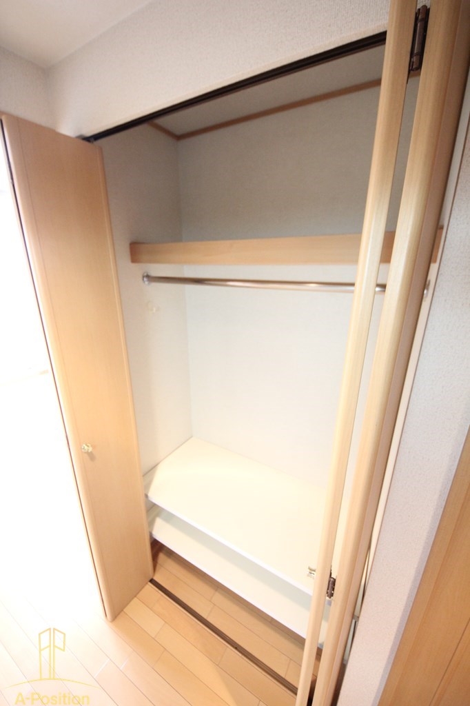 収納　ディナスティ堺筋本町