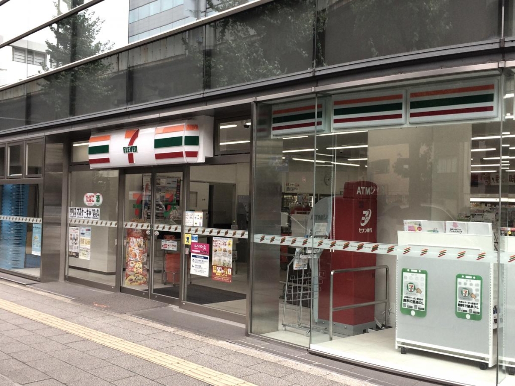 コンビニ　セブンイレブン 千代田岩本町3丁目店（コンビニ）まで191m