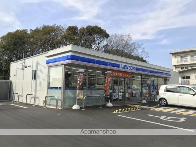 コンビニ　ローソン　和泉伯太町四丁目店（コンビニ）まで733m