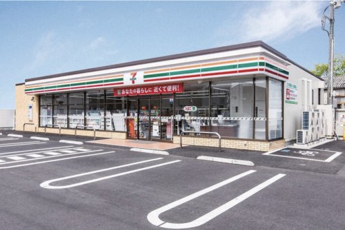 コンビニ　セブンイレブン 新小岩4丁目店（コンビニ）まで377m