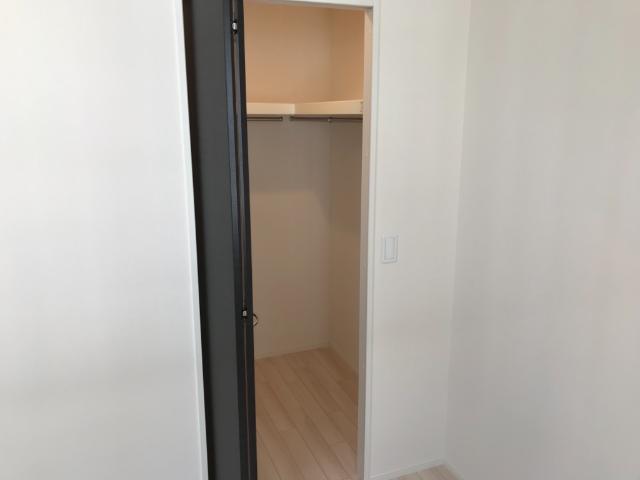 収納　ウォークインクローゼット