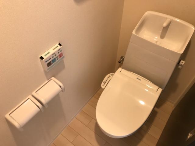 トイレ　シャワー付トイレ