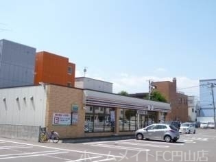コンビニ　セブンイレブン札幌北10条西20丁目店（コンビニ）まで100m