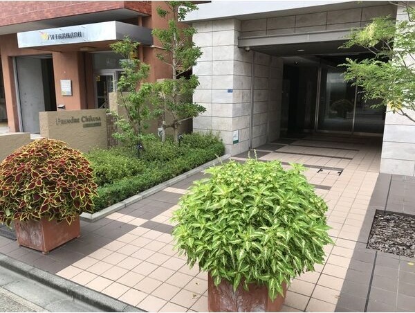 エントランス　名古屋で一番初期費用の安い賃貸専門の不動産会社です(^^)