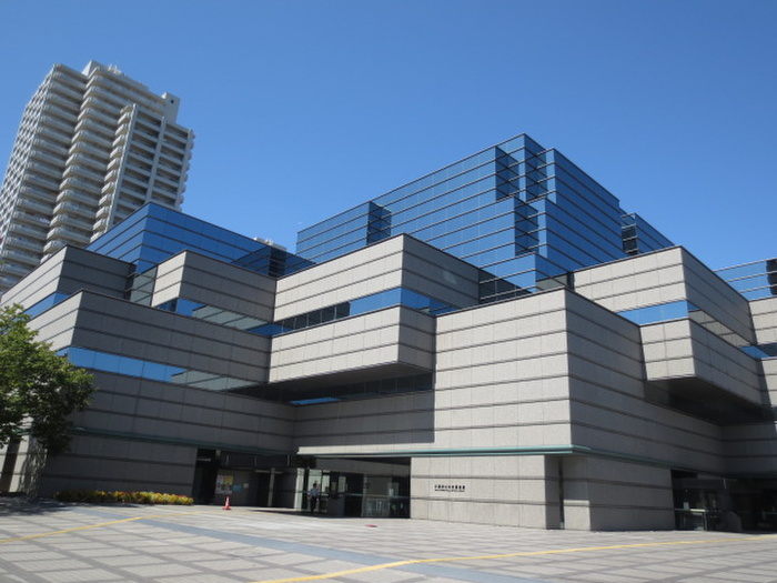役所　中央図書館（役所）まで794m