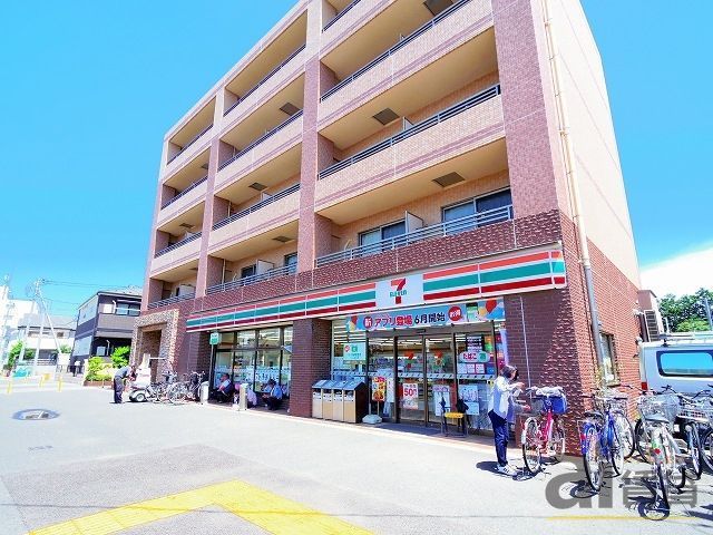コンビニ　セブンイレブン新座新堀3丁目店（コンビニ）まで580m