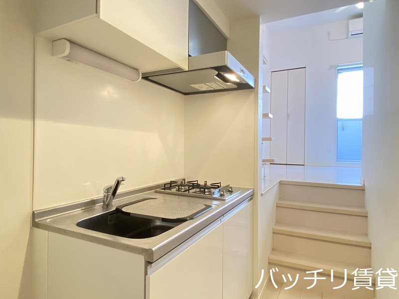 キッチン　同型タイプの為、現状を優先いたします。