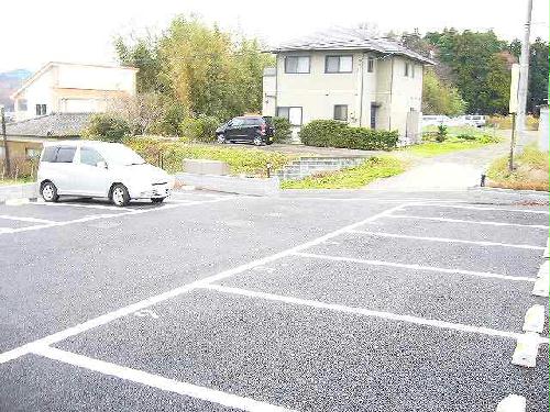 駐車場　物件専用駐車場