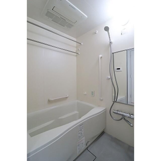 バス・シャワールーム　※別部屋の参考写真です。