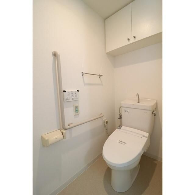 トイレ　※別部屋の参考写真です。